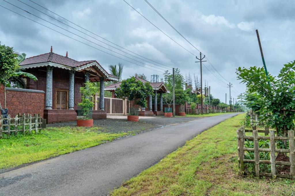 The Kerala Village, Shahapur Shenwa Exterior photo